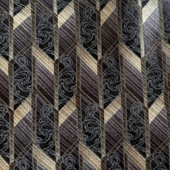 NEW Geoffrey Beene 100% Silk Tie Gray Multicolored Geometric Print - Picture 5 of 7